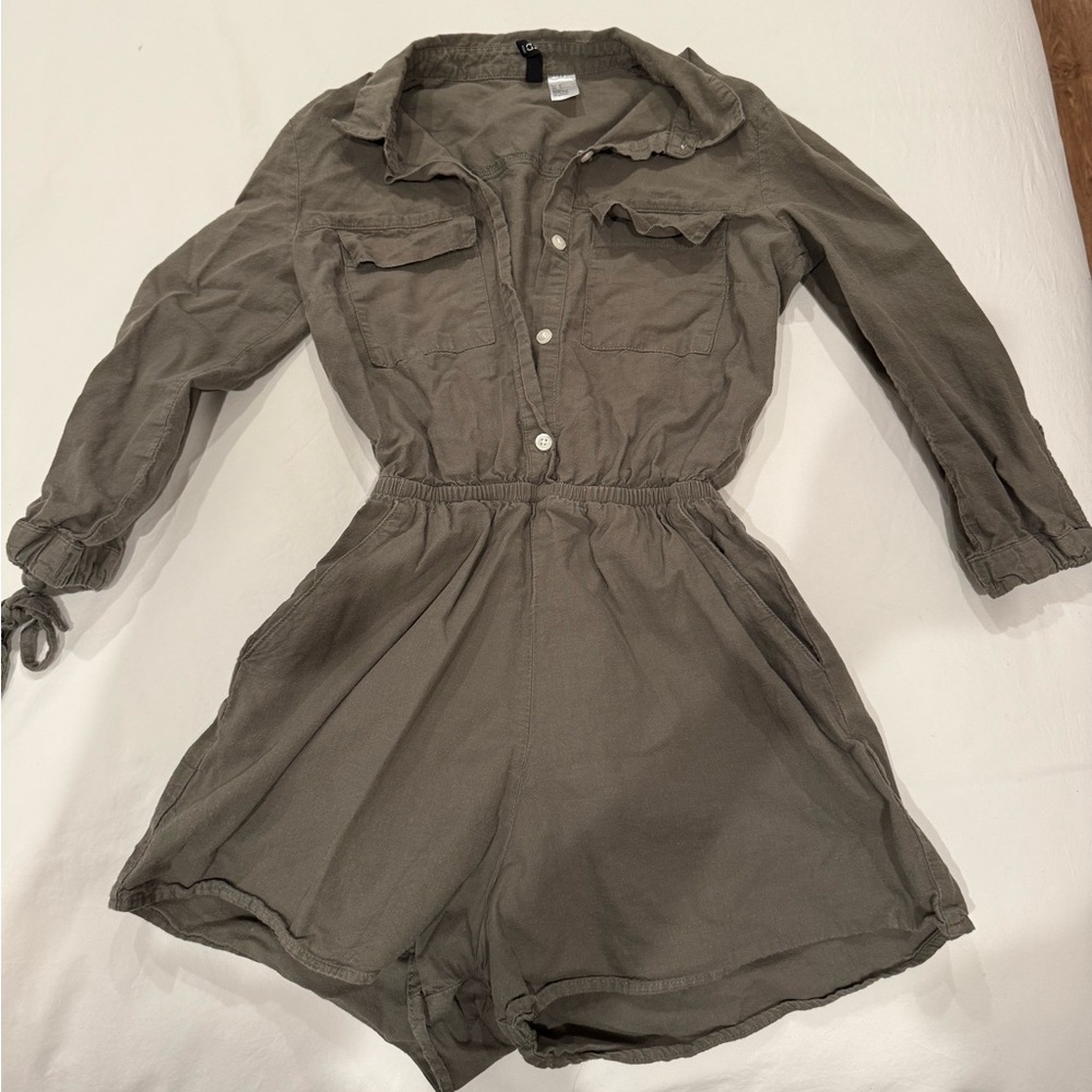 H&M Olive Green 3/4 Sleeve Romper, size 2